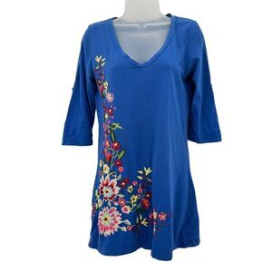 Johnny Was Tunic Top Women's Small S Blue V-Neck Roll Tab Sleeve 1/2 Embroidered